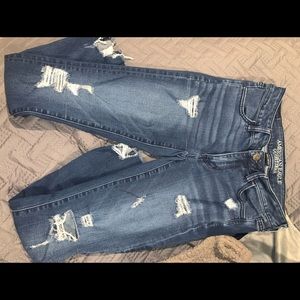 One of the most comfortable american eagle jeans!